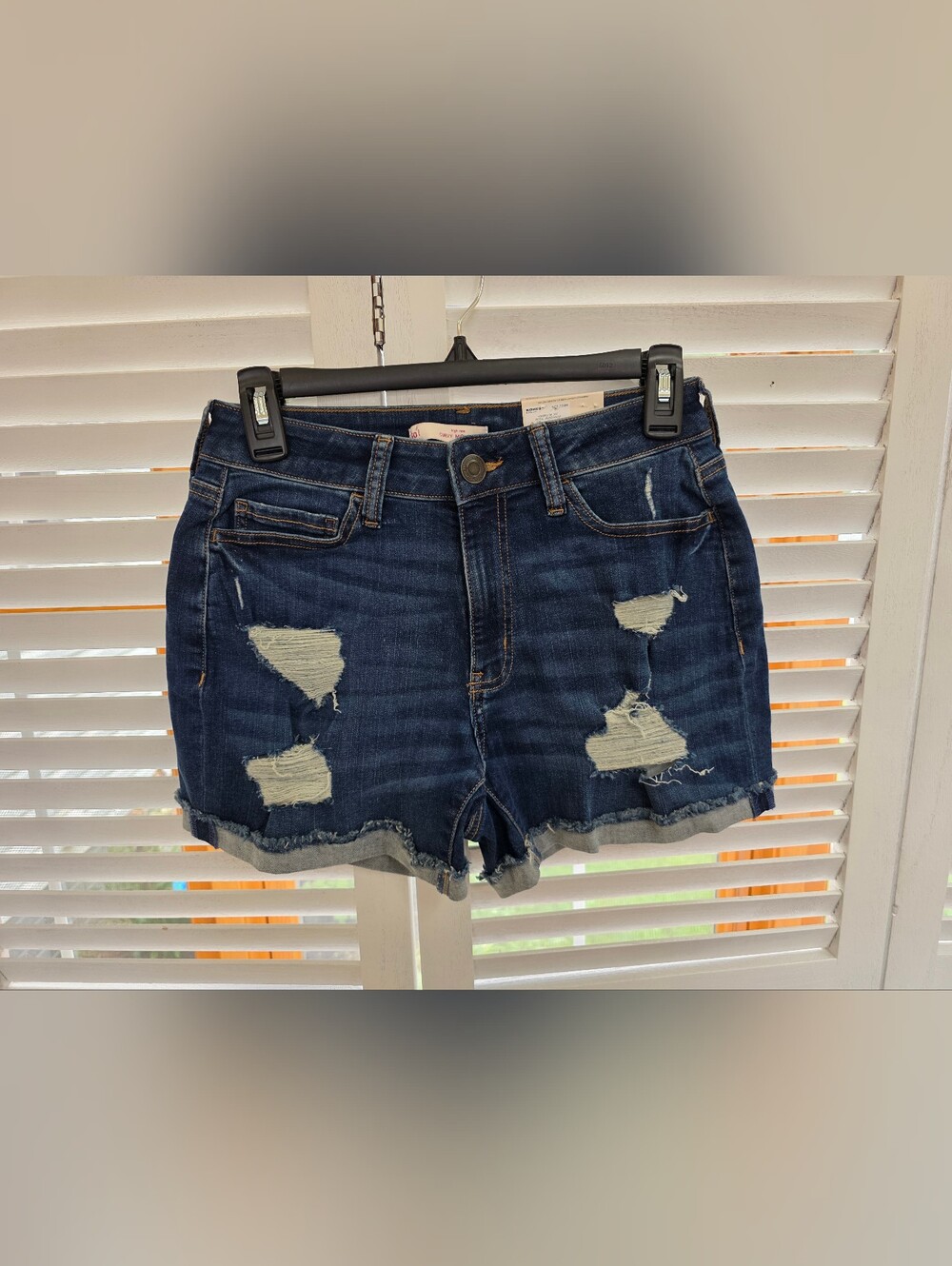 So High Rise Midi Curvy Junior Denim Shorts Size 7/28W